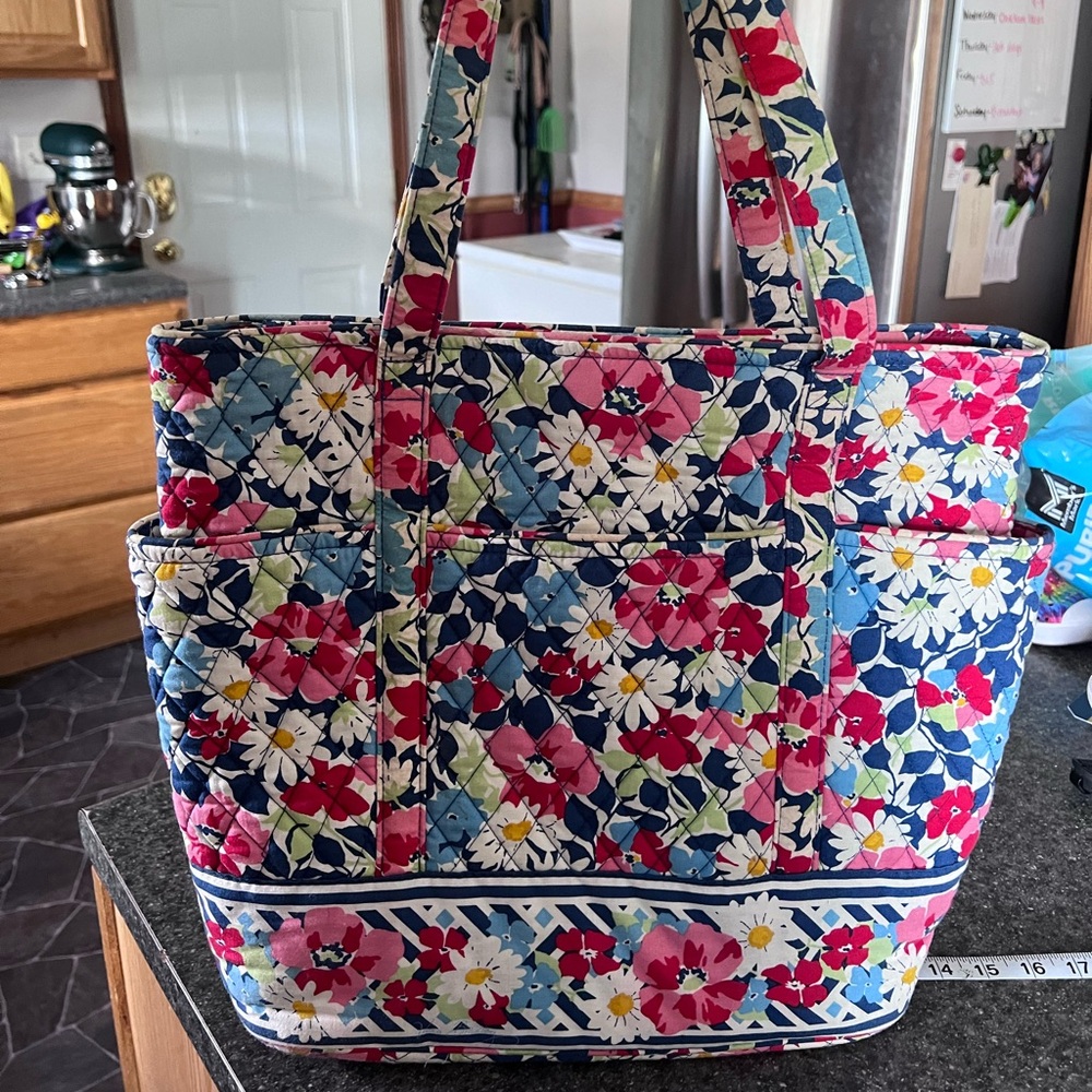 Vera Bradley tote